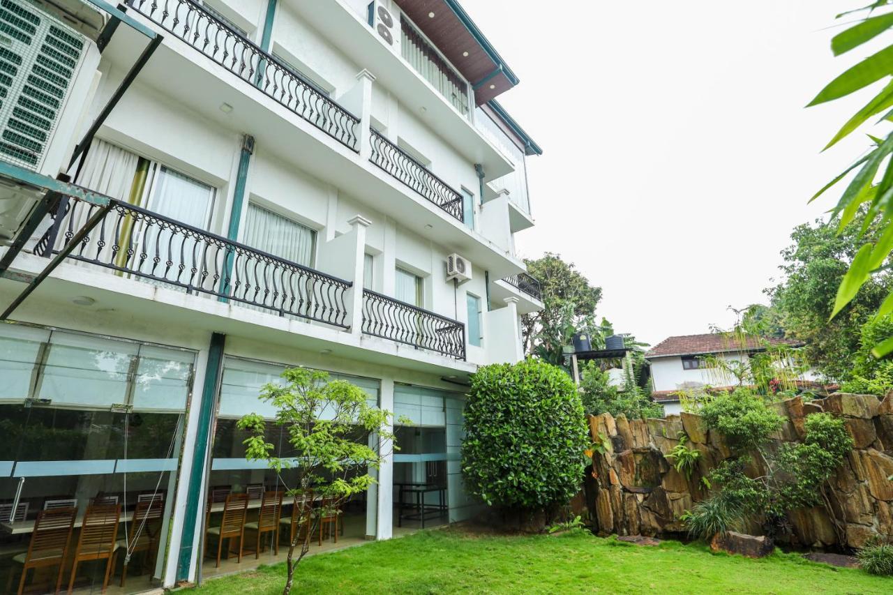 Hotel Ganthera Kandy Exterior photo